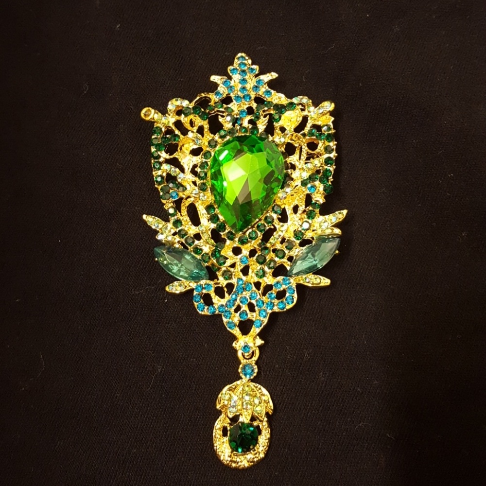 Large brooch